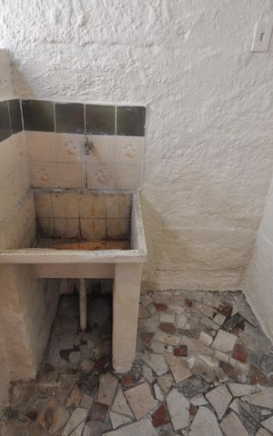 Casa para alugar com 25m², 1 quarto e sem vagaÁrea de Serviço