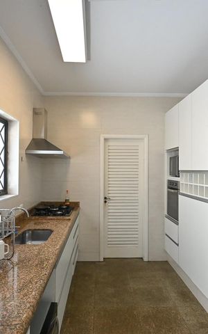 Casa para alugar com 380m², 4 quartos e 3 vagasCozinha