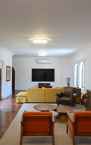 Casa para alugar com 380m², 4 quartos e 3 vagasSala