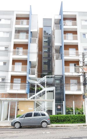 Apartamento à venda com 43m², 2 quartos e sem vagaPLaca GRANDE instalada na fachada do condomínio, dia 13.10.2026 - Código da placa: KYET-222