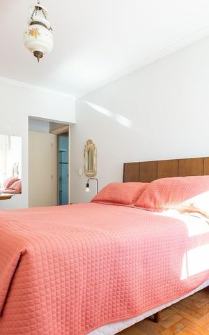 Apartamento à venda com 214m², 3 quartos e 2 vagas Apartamento à venda com 214m², 3 quartos e 2 vagasQuarto