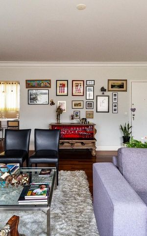 Apartamento à venda com 214m², 3 quartos e 2 vagas Apartamento à venda com 214m², 3 quartos e 2 vagasSala