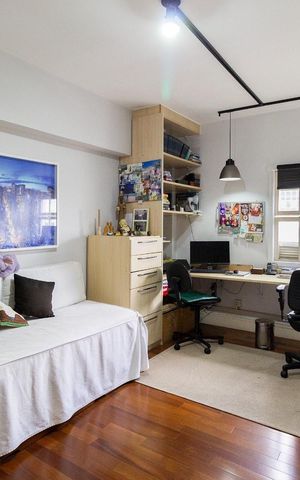 Apartamento à venda com 214m², 3 quartos e 2 vagas Apartamento à venda com 214m², 3 quartos e 2 vagasQuarto
