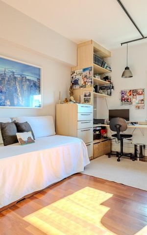 Apartamento à venda com 214m², 3 quartos e 2 vagas Apartamento à venda com 214m², 3 quartos e 2 vagasQuarto