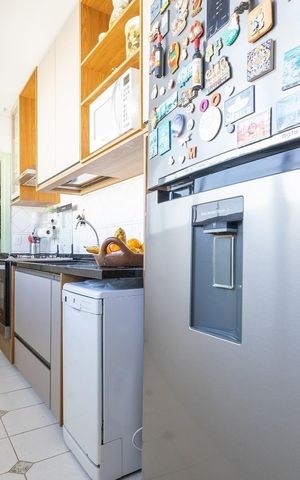 Apartamento à venda com 214m², 3 quartos e 2 vagas Apartamento à venda com 214m², 3 quartos e 2 vagasCozinha