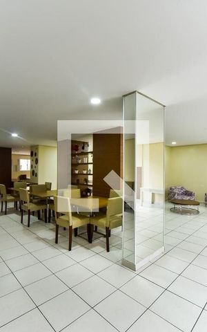 Apartamento para alugar com 50m², 2 quartos e 1 vaga Apartamento para alugar com 50m², 2 quartos e 1 vagaÁrea comum - Salão de festas