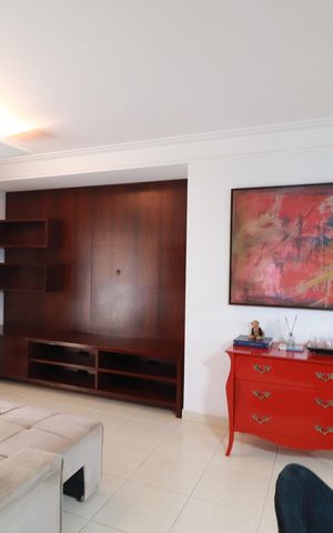Apartamento para alugar com 137m², 3 quartos e 2 vagasSala