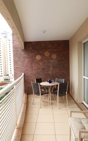 Apartamento para alugar com 137m², 3 quartos e 2 vagasVaranda 