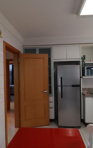 Apartamento para alugar com 137m², 3 quartos e 2 vagasCozinha 