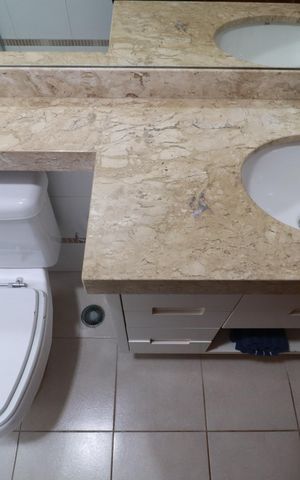 Apartamento para alugar com 137m², 3 quartos e 2 vagasBanheiro suite 1