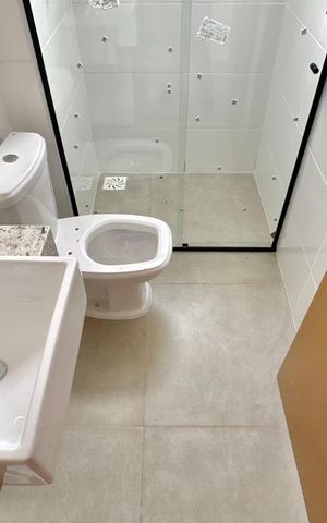 Apartamento à venda com 58m², 2 quartos e 1 vaga Apartamento à venda com 58m², 2 quartos e 1 vagaBanheiro Social
