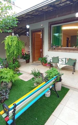 Casa à venda com 360m², 3 quartos e 2 vagas Casa à venda com 360m², 3 quartos e 2 vagasJardim