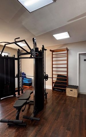Studio para alugar com 36m², 1 quarto e 1 vaga Studio para alugar com 36m², 1 quarto e 1 vagaAcademia