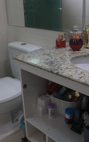 Apartamento para alugar com 172m², 3 quartos e 4 vagasBanheiro da Suíte 1