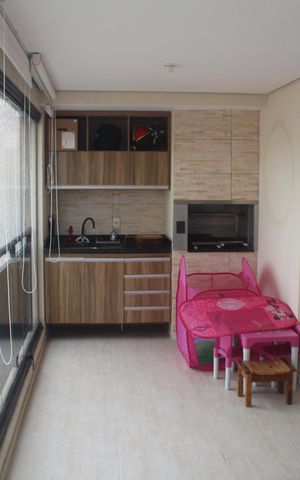 Apartamento para alugar com 172m², 3 quartos e 4 vagasVaranda