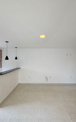 Casa de condomínio para alugar com 90m², 2 quartos e sem vaga Casa de condomínio para alugar com 90m², 2 quartos e sem vagaSala/Cozinha