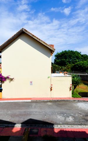 Casa de condomínio à venda com 127m², 4 quartos e 2 vagasVista do Quarto 1