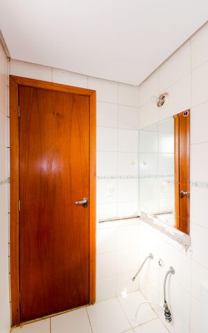 Casa de condomínio à venda com 127m², 4 quartos e 2 vagasBanheiro da Suíte