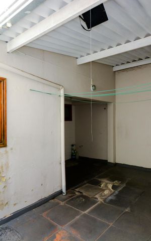 Casa de condomínio à venda com 127m², 4 quartos e 2 vagasÁrea de Serviço