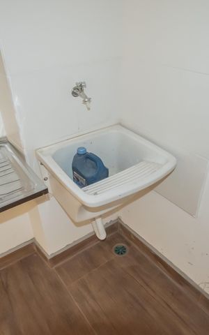 Studio para alugar com 30m², 1 quarto e sem vaga Studio para alugar com 30m², 1 quarto e sem vagaÁrea de Serviço