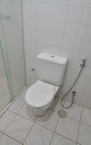 Casa de condomínio para alugar com 160m², 3 quartos e 2 vagasBanheiro
