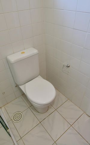Casa de condomínio para alugar com 160m², 3 quartos e 2 vagasBanheiro