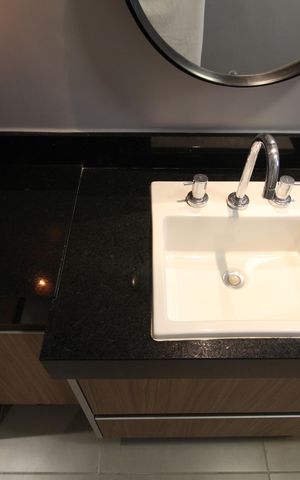 Apartamento à venda com 84m², 3 quartos e 2 vagasBanheiro Social