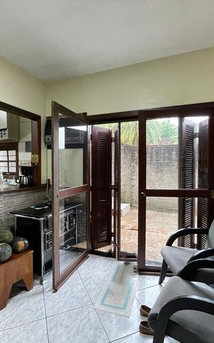 Casa à venda com 200m², 3 quartos e 3 vagas