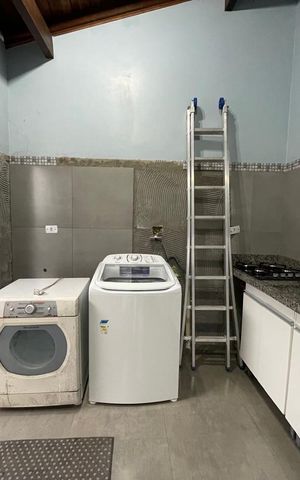 Casa à venda com 200m², 3 quartos e 3 vagas