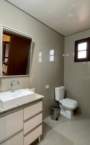 Casa à venda com 200m², 3 quartos e 3 vagas