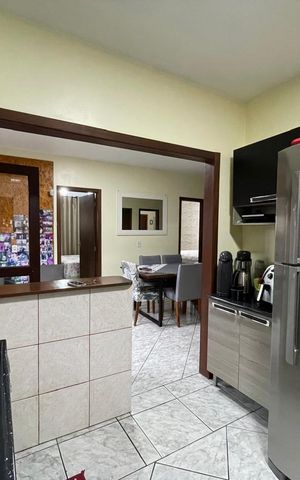 Casa à venda com 200m², 3 quartos e 3 vagas