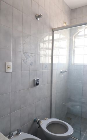 Casa para alugar com 180m², 7 quartos e 3 vagasBanheiro Social