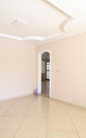 Casa para alugar com 180m², 7 quartos e 3 vagasSala