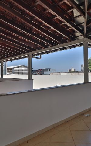 Casa para alugar com 180m², 7 quartos e 3 vagasVaranda