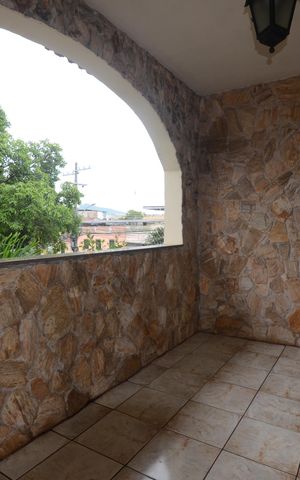 Casa para alugar com 500m², 3 quartos e 4 vagasVaranda da Goumert