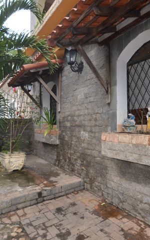 Casa para alugar com 500m², 3 quartos e 4 vagasQuintal