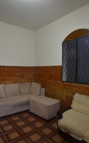 Casa para alugar com 500m², 3 quartos e 4 vagasSala