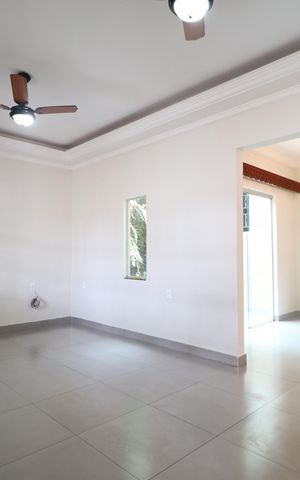 Casa para alugar com 200m², 3 quartos e 3 vagasSala