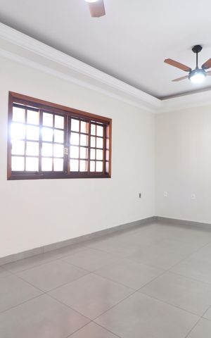Casa para alugar com 200m², 3 quartos e 3 vagasSala