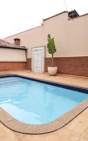 Casa para alugar com 200m², 3 quartos e 3 vagasPiscina