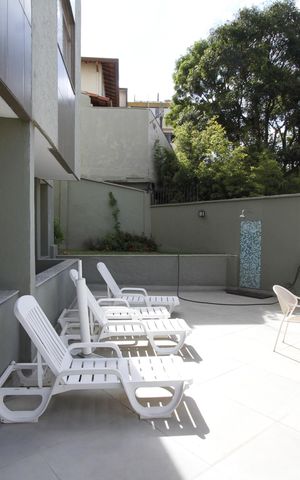 Apartamento à venda com 135m², 3 quartos e 1 vagaÁrea comum