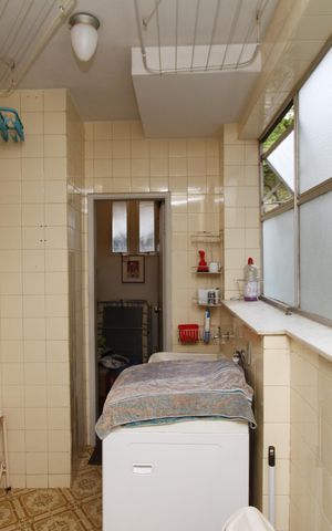 Apartamento à venda com 135m², 3 quartos e 1 vagaÁrea de Serviço