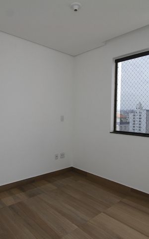 Apartamento para alugar com 130m², 3 quartos e 4 vagasQuarto 3 - Suíte
