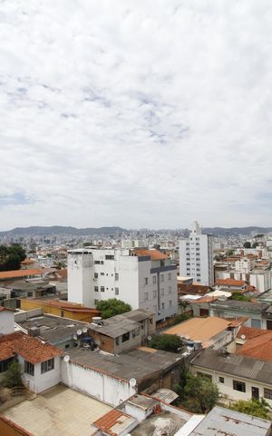 Apartamento para alugar com 130m², 3 quartos e 4 vagasVista