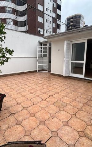 Apartamento à venda com 140m², 2 quartos e 1 vaga
