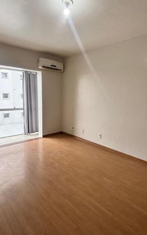 Apartamento à venda com 140m², 2 quartos e 1 vaga