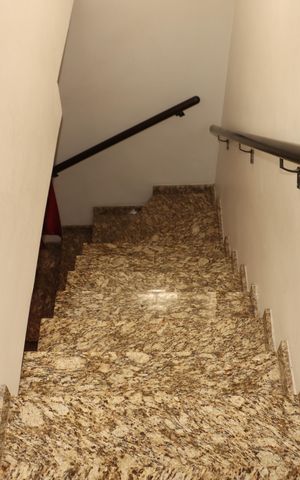 Casa à venda com 150m², 5 quartos e 6 vagasCasa 2 - Corredor