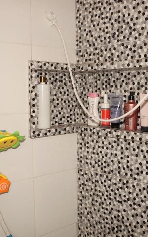 Casa à venda com 150m², 5 quartos e 6 vagasCasa 3 - Banheiro Suíte