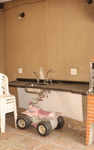 Casa à venda com 150m², 5 quartos e 6 vagasCasa 3 - Varanda