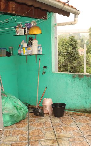 Casa à venda com 150m², 5 quartos e 6 vagasCasa 2 - Área de serviço